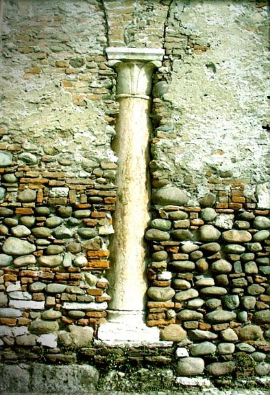 Pewność niewzruszona&nbsp;&nbsp;&nbsp;&nbsp;1998